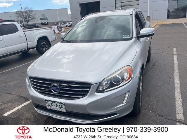 2017 VOLVO XC60