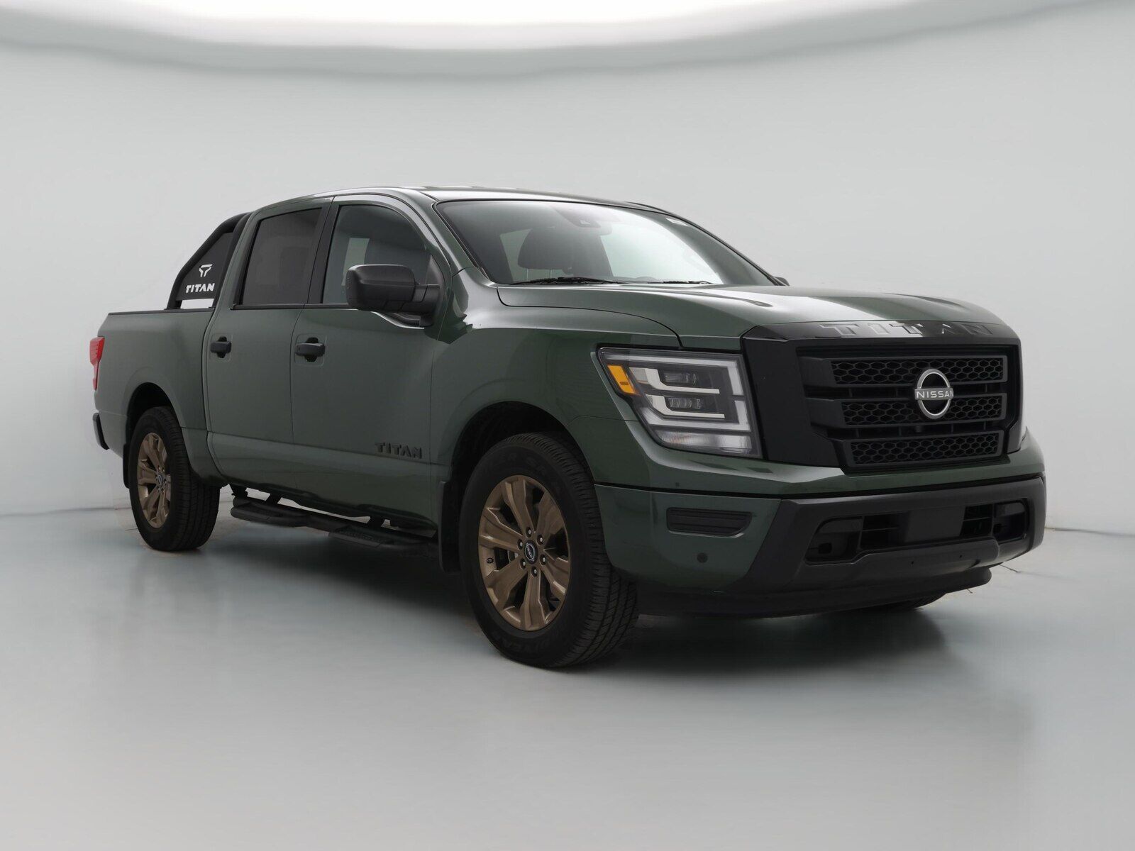 2024 NISSAN Titan