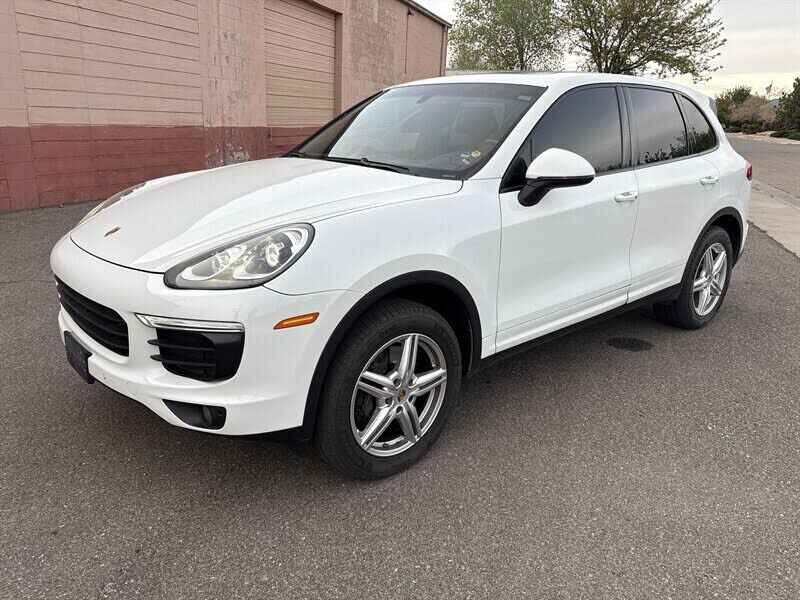2016 PORSCHE Cayenne