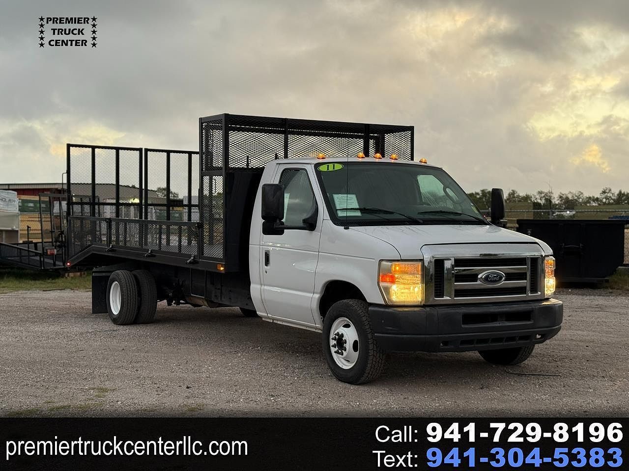 2011 FORD E-450