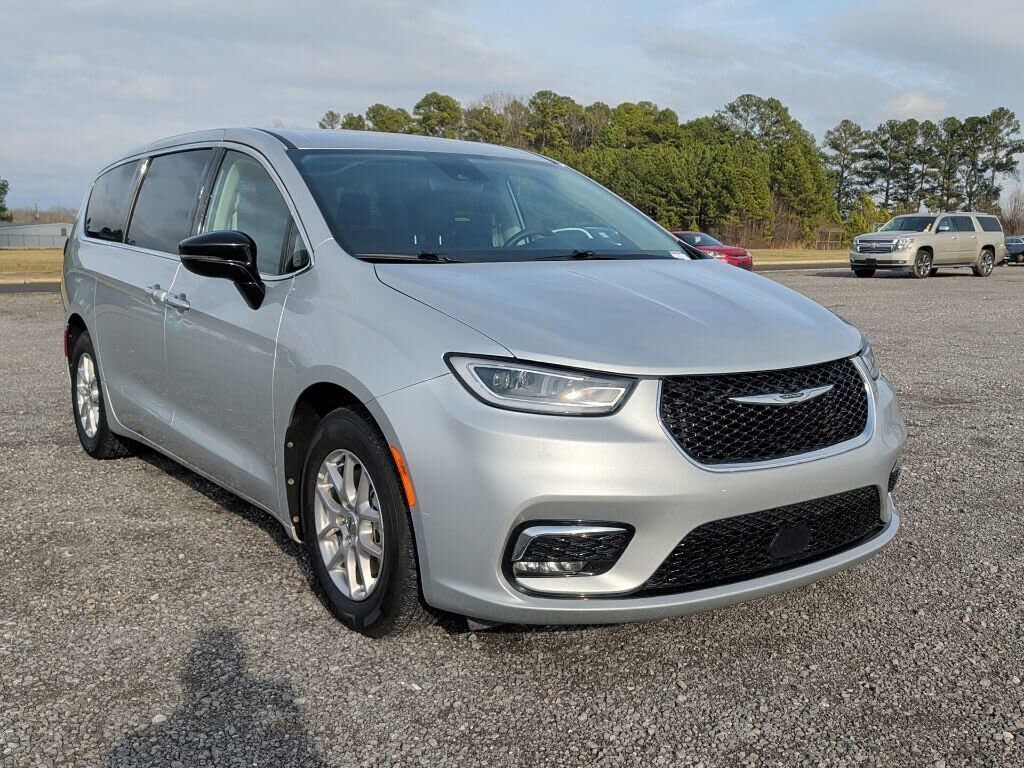 2024 CHRYSLER Pacifica