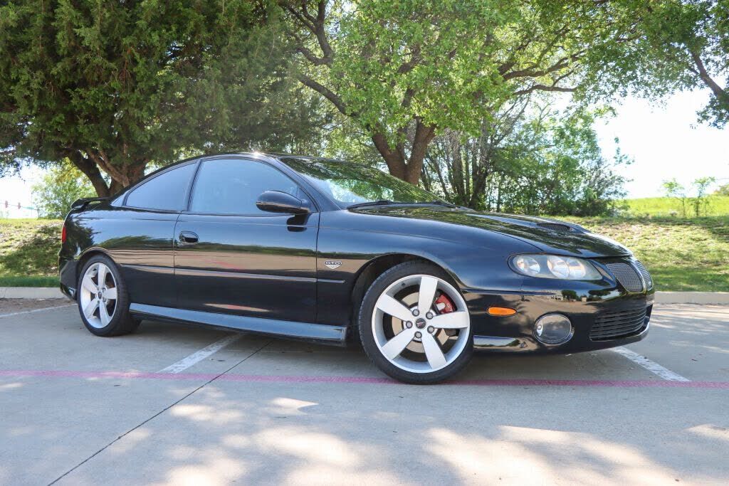 2005 PONTIAC GTO