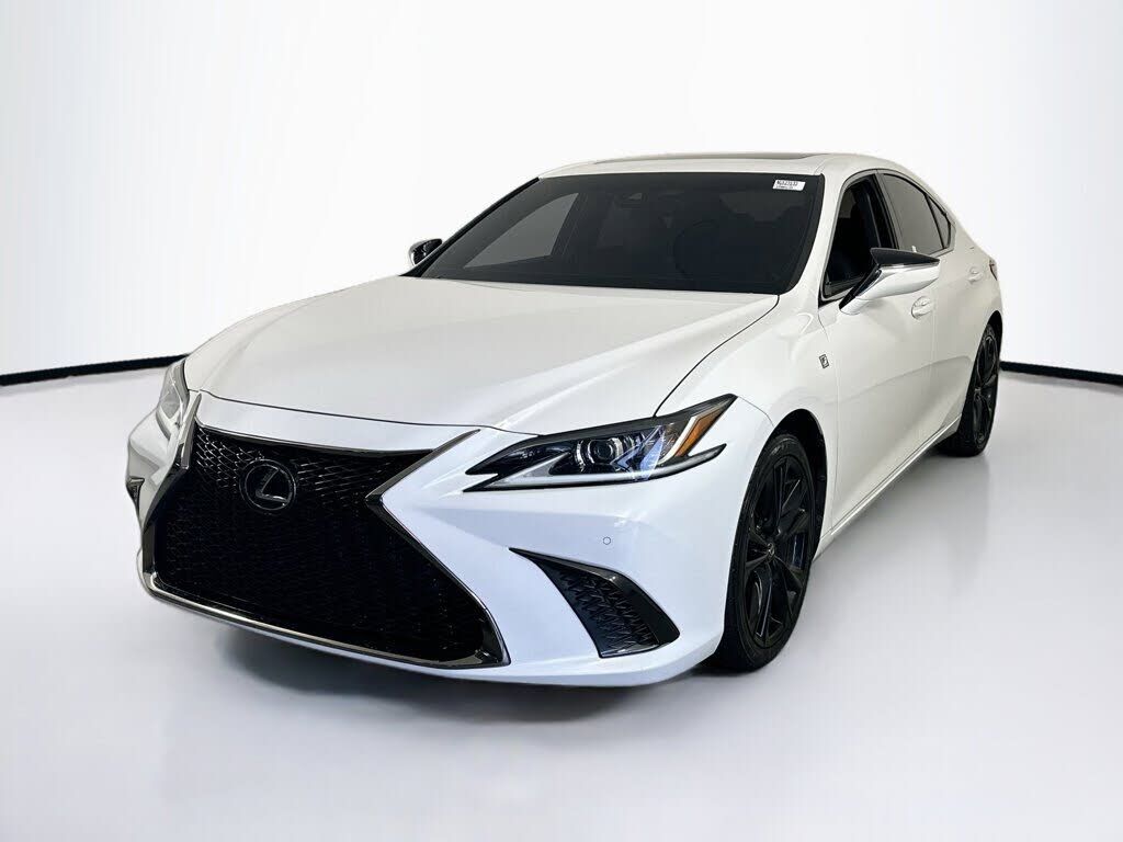 2022 LEXUS ES