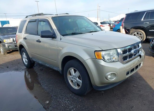 2011 FORD Escape