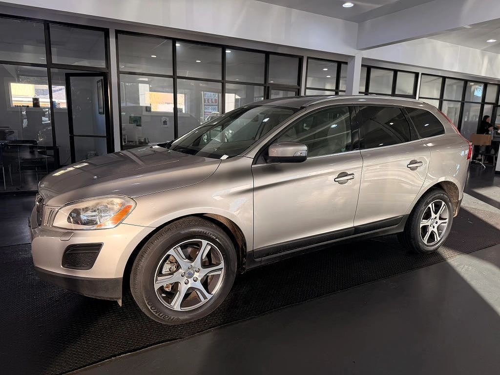 2012 VOLVO XC60