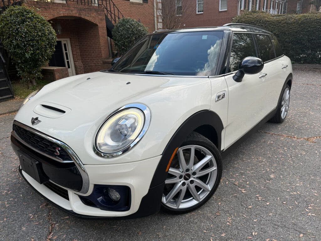 2016 MINI Clubman