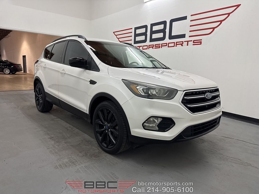 2017 FORD Escape