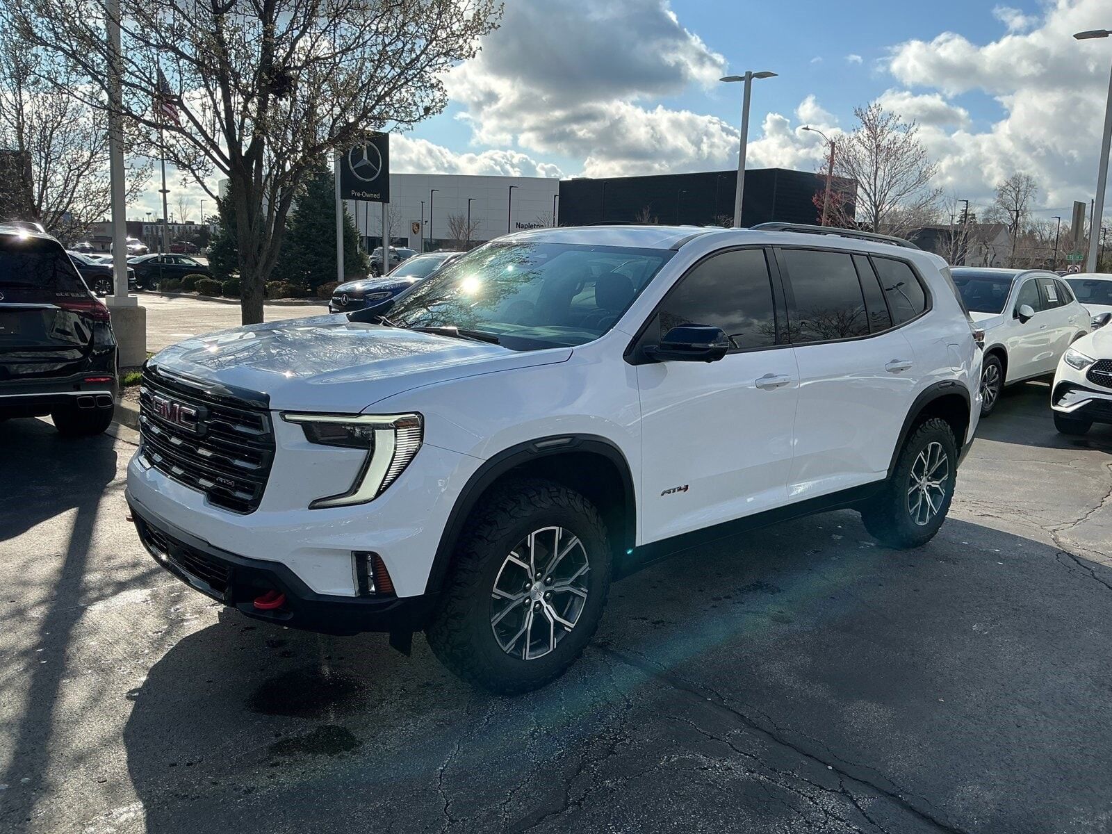 2024 GMC Acadia