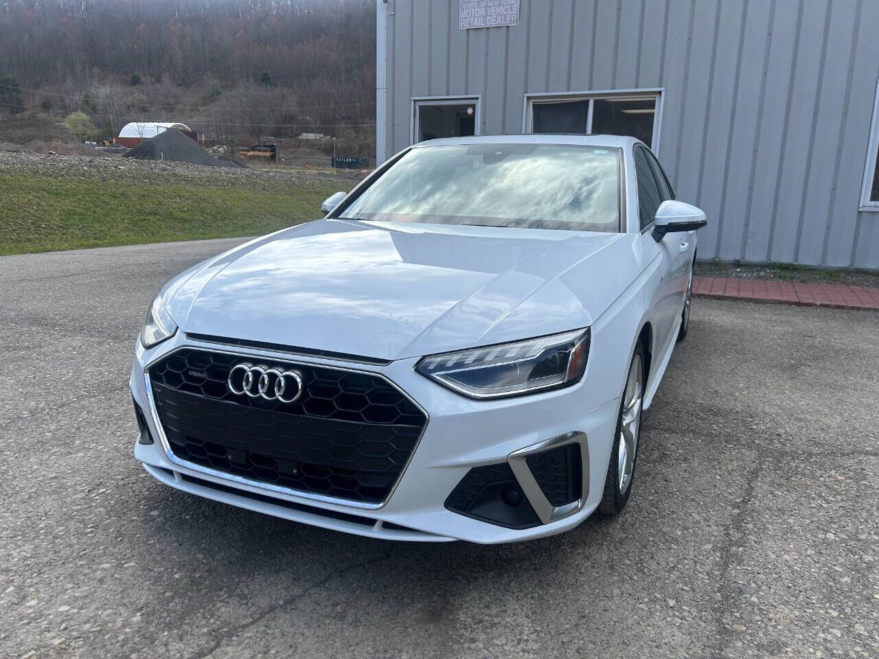 2022 AUDI A4