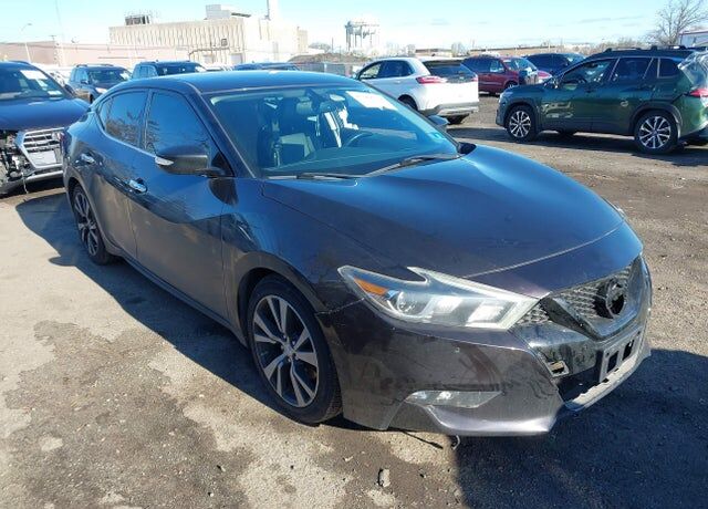 2017 NISSAN Maxima