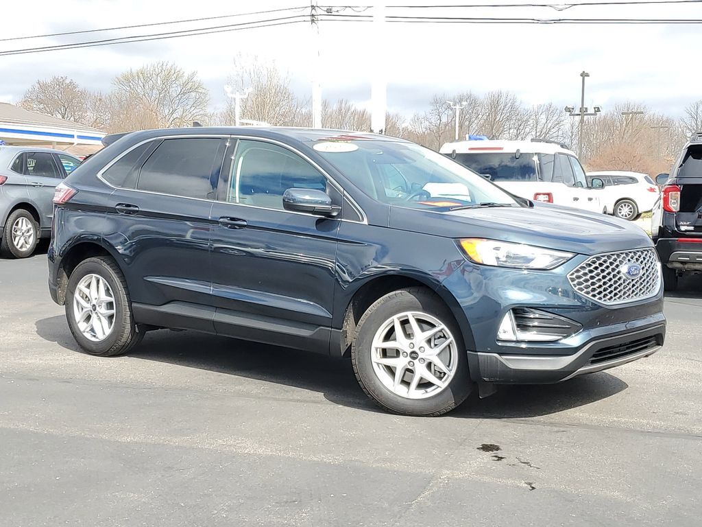 2023 FORD Edge