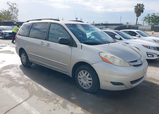 2007 TOYOTA Sienna