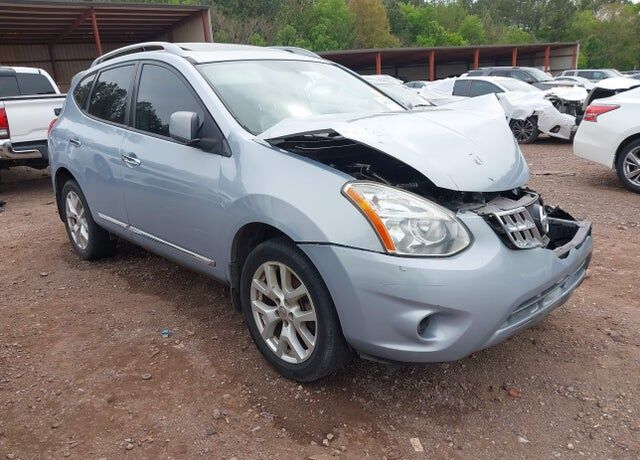 2011 NISSAN Rogue