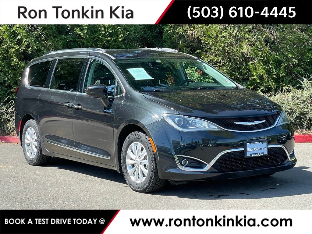 2019 CHRYSLER Pacifica
