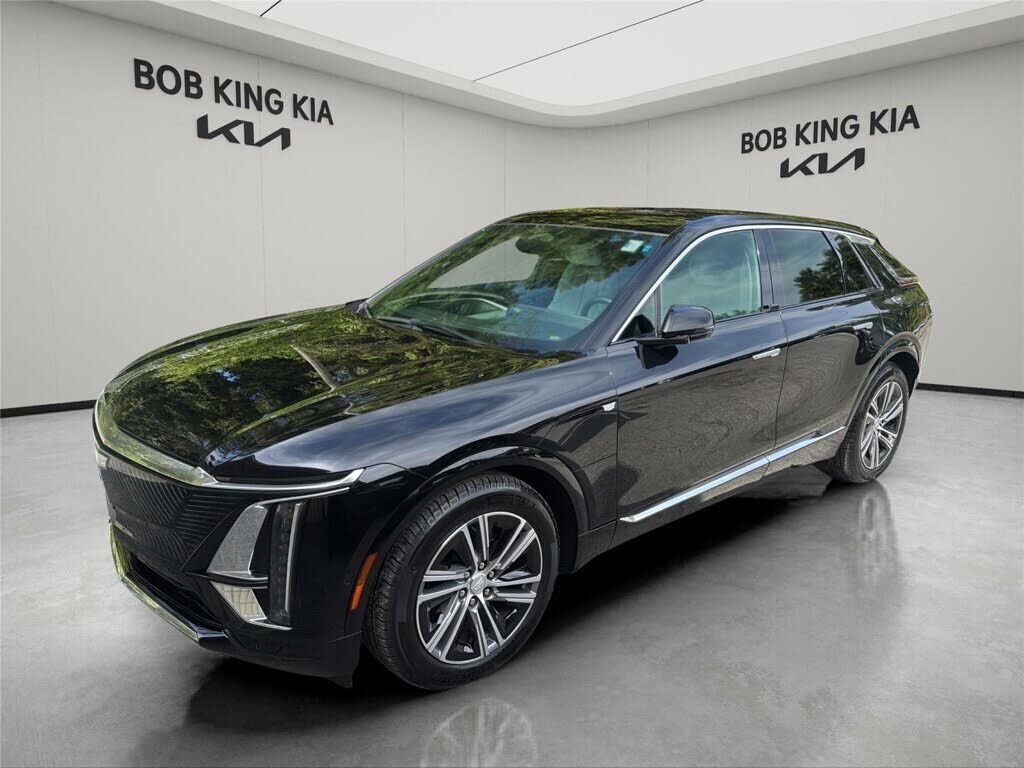 2023 CADILLAC Lyriq