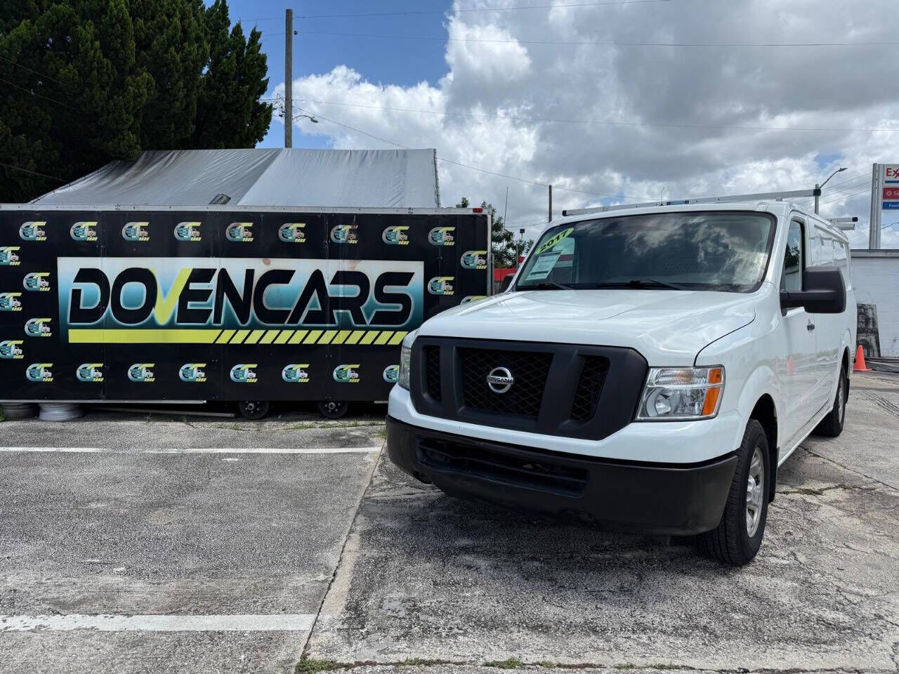 2017 NISSAN NV