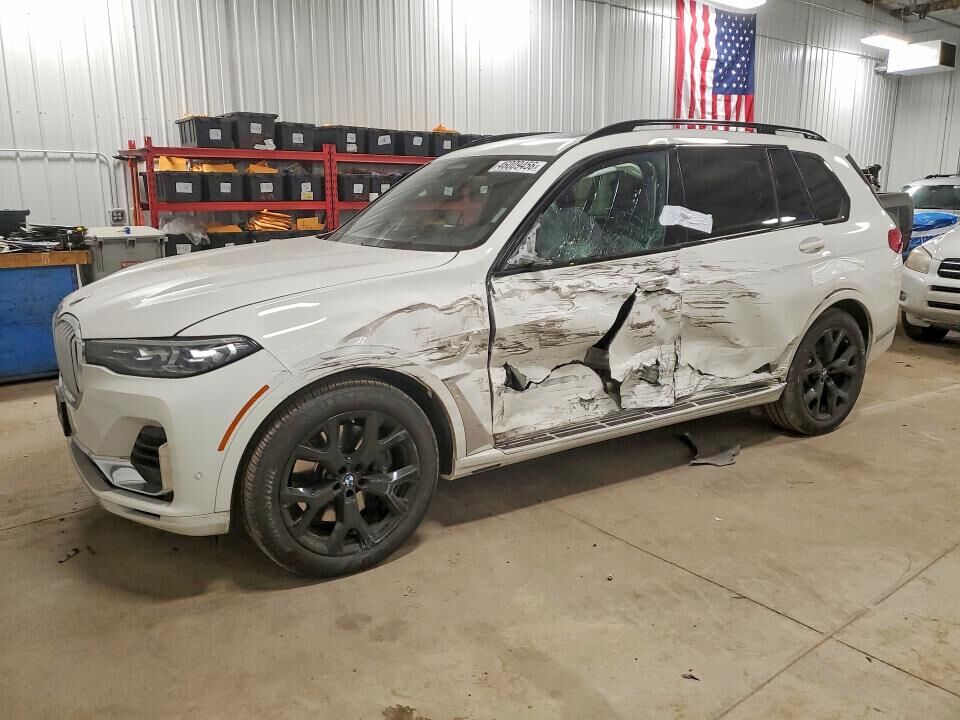 2022 BMW X7