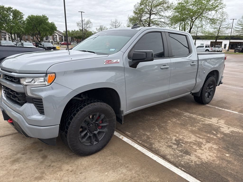 2024 CHEVROLET Silverado
