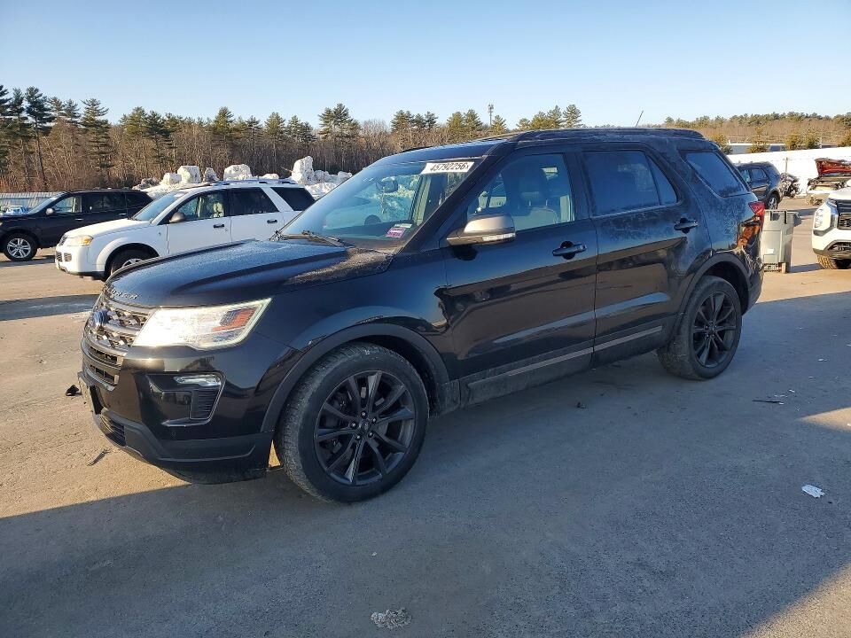 2018 FORD Explorer