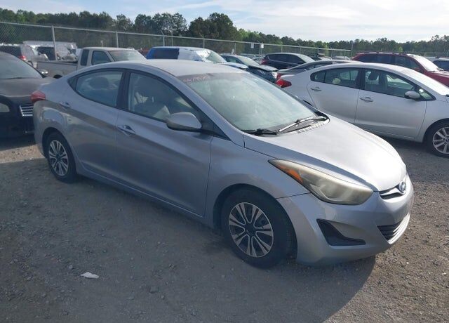 2016 HYUNDAI Elantra