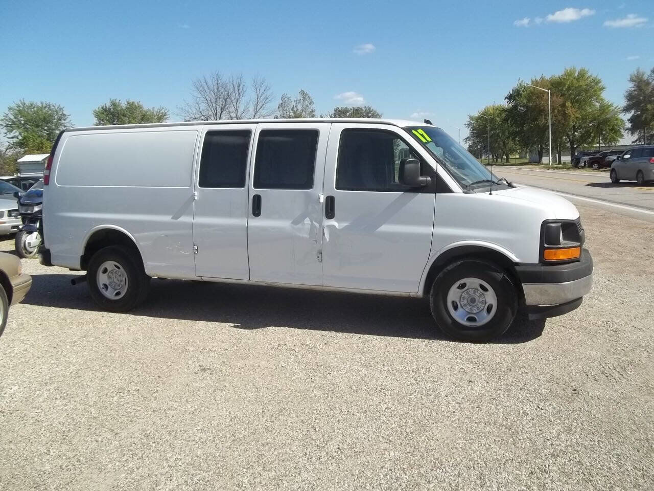 2017 CHEVROLET Express