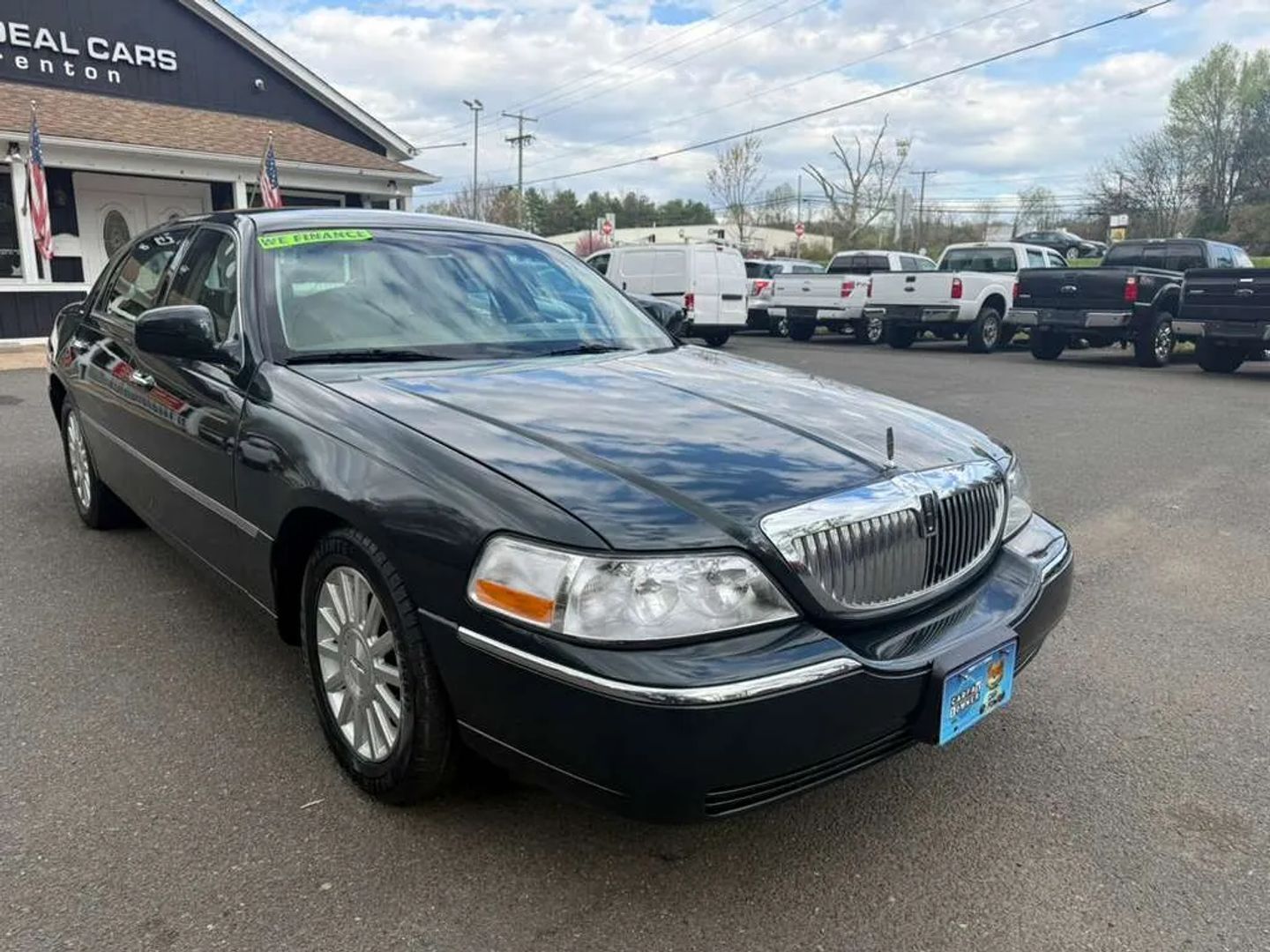 2003 LINCOLN Town Car
