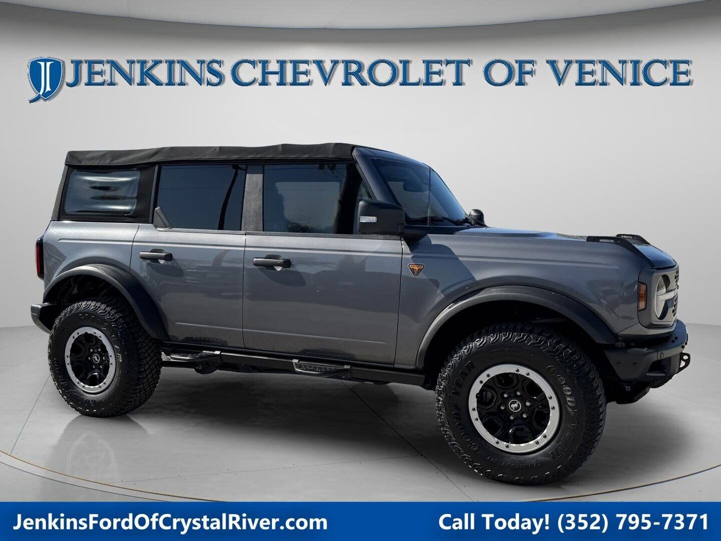 2021 FORD Bronco