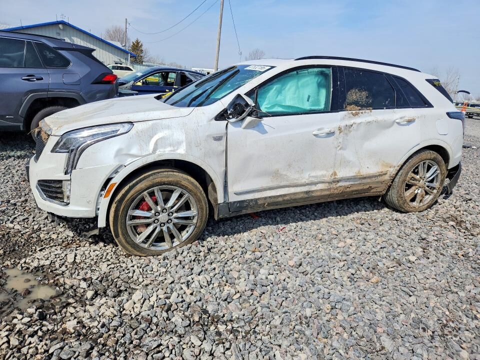 2023 CADILLAC XT5