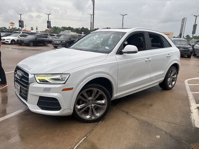 2016 AUDI Q3