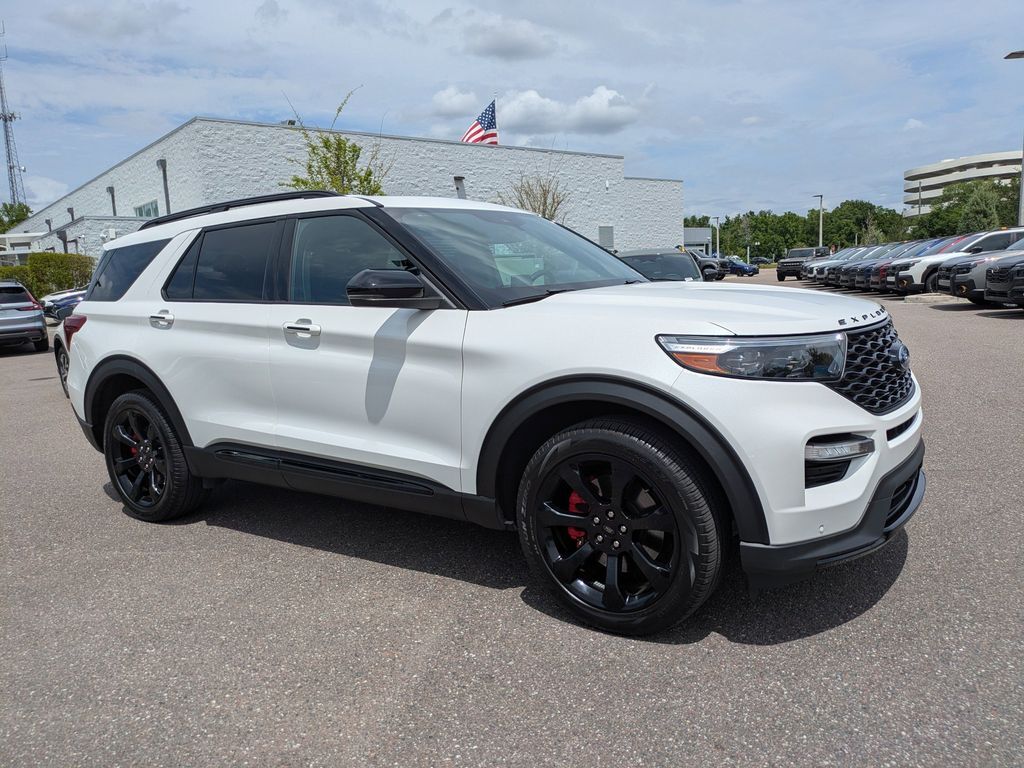 2024 FORD Explorer