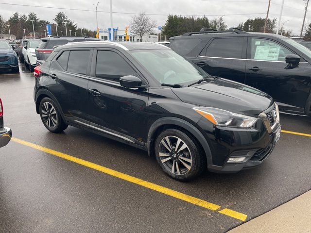 2020 NISSAN Kicks
