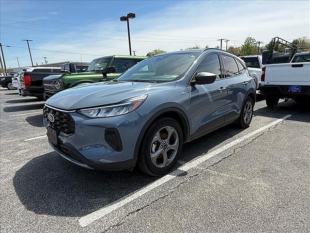 2025 FORD Escape