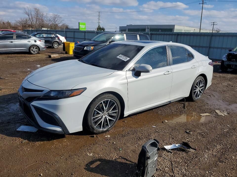 2024 TOYOTA Camry
