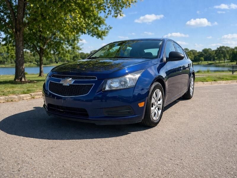 2013 CHEVROLET Cruze