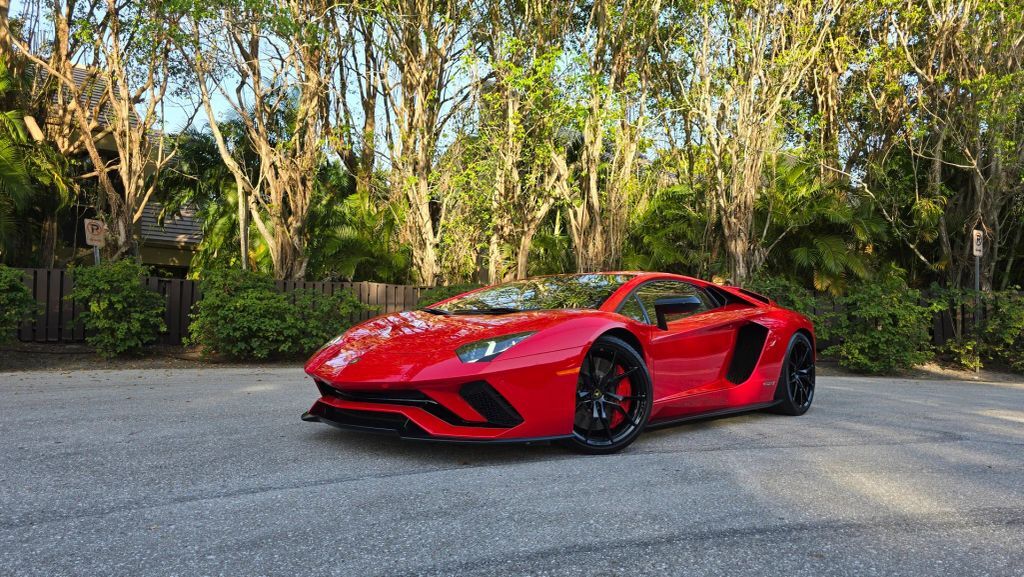 2018 LAMBORGHINI Aventador