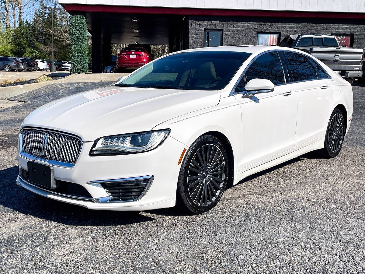 2017 LINCOLN MKZ
