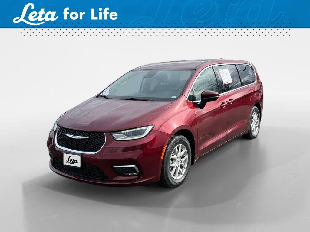 2023 CHRYSLER Pacifica