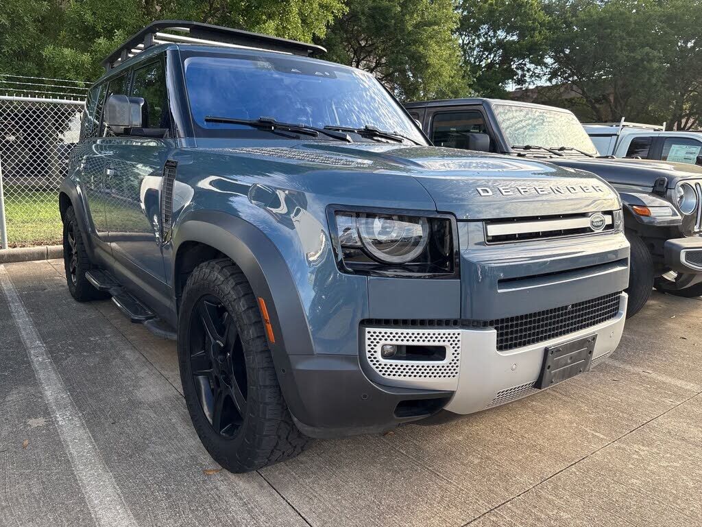 2020 LAND ROVER Defender