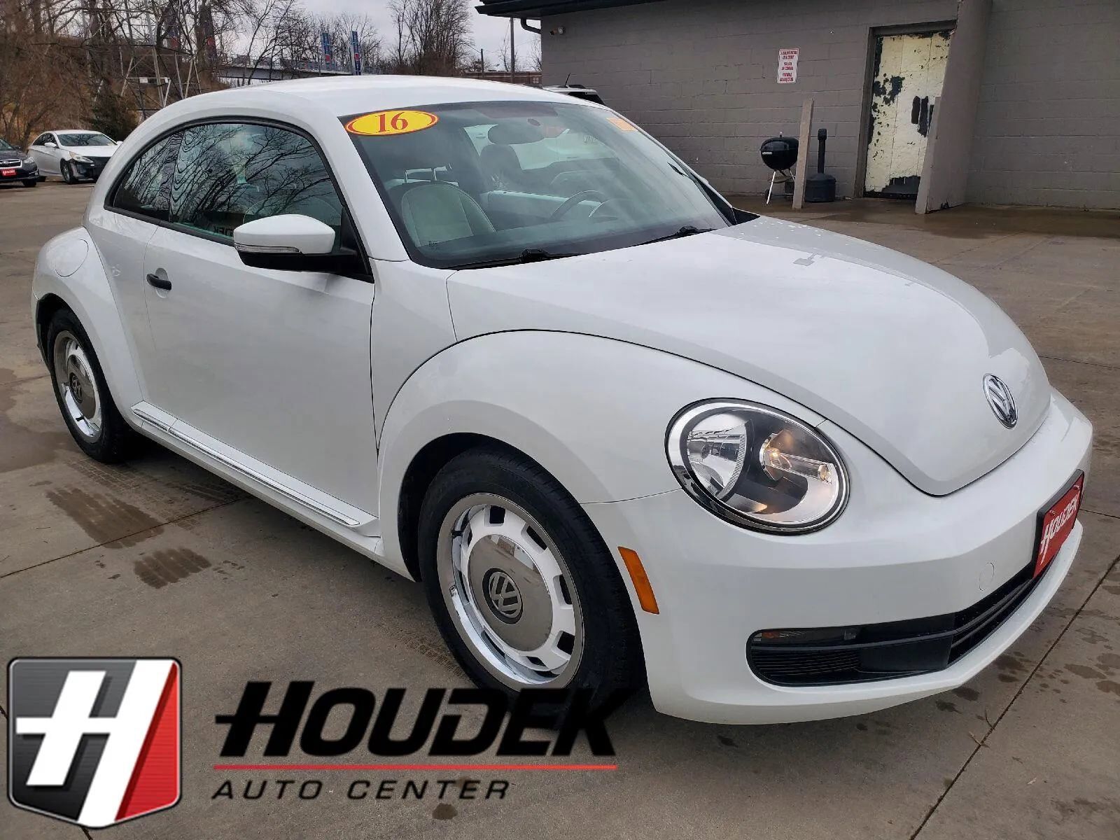 2016 VOLKSWAGEN Beetle