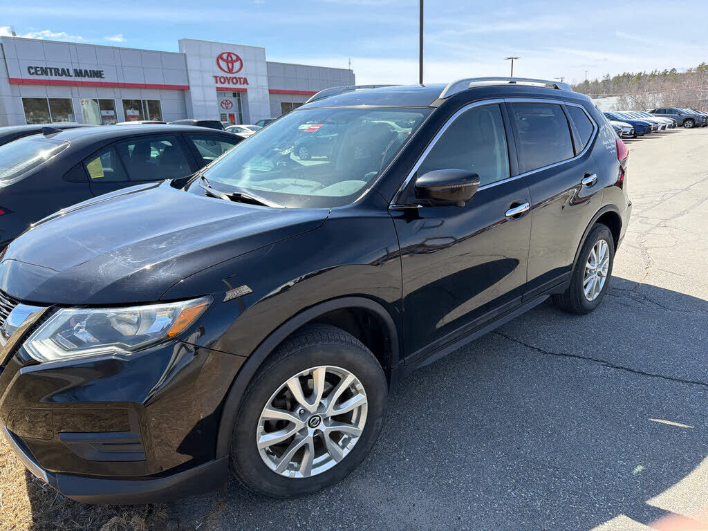 2017 NISSAN Rogue