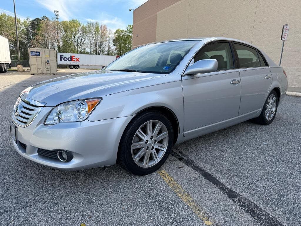2008 TOYOTA Avalon
