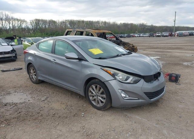 2016 HYUNDAI Elantra