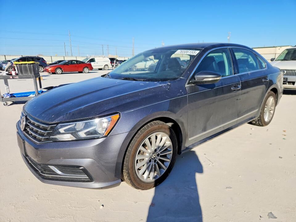 2017 VOLKSWAGEN Passat