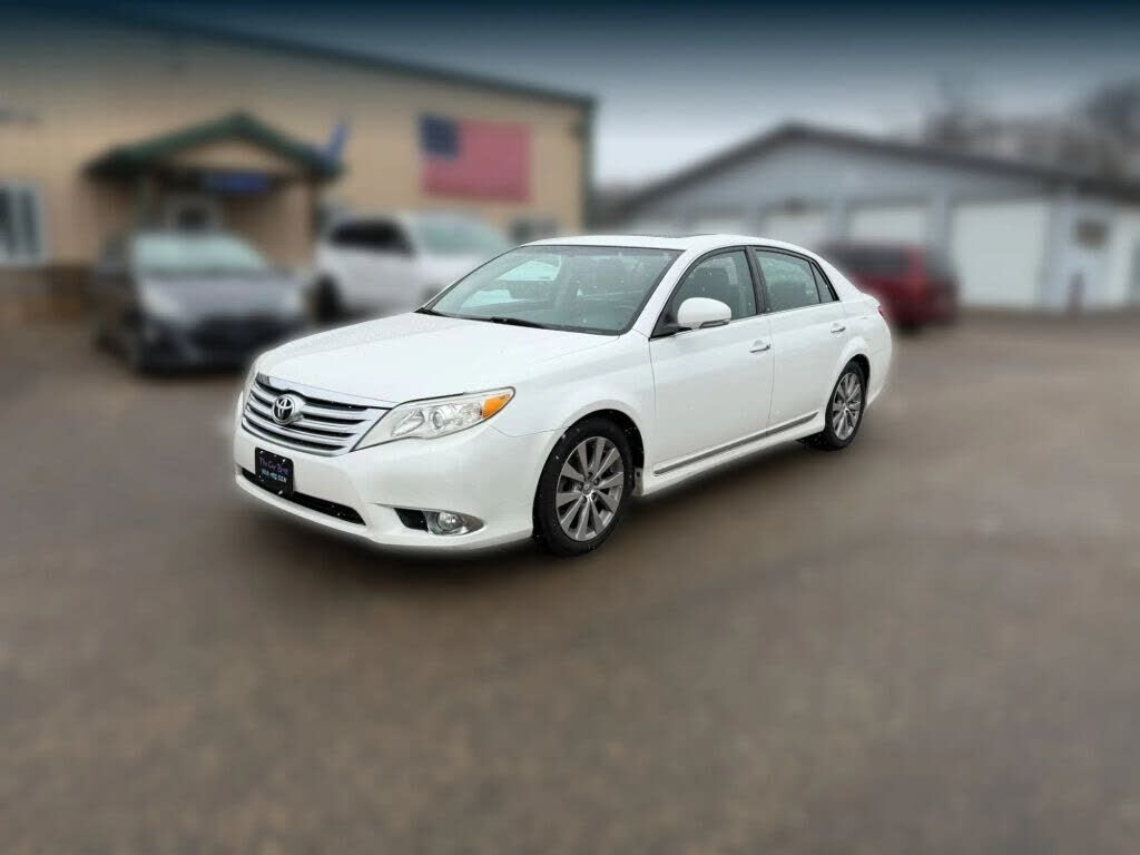 2012 TOYOTA Avalon