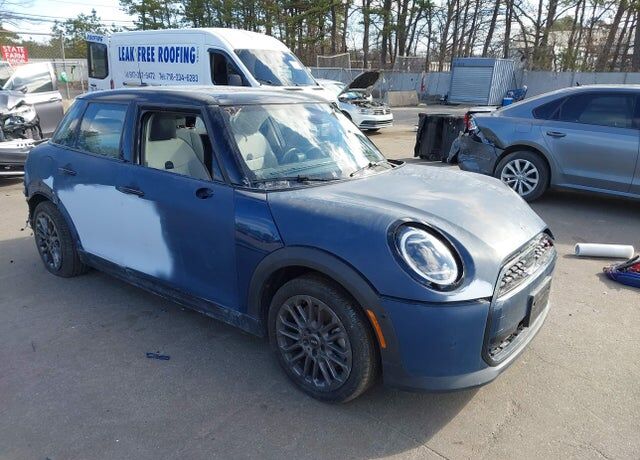 2025 MINI Hardtop