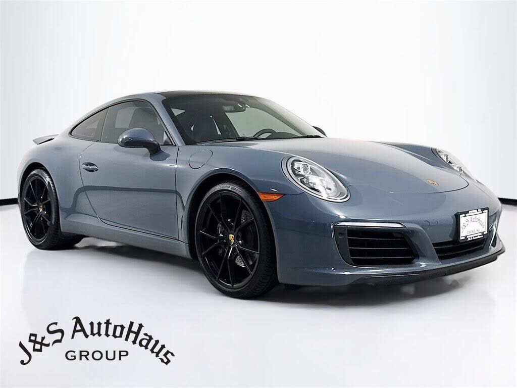 2018 PORSCHE 911