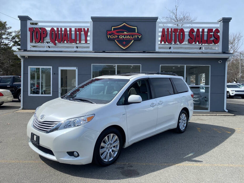 2017 TOYOTA Sienna