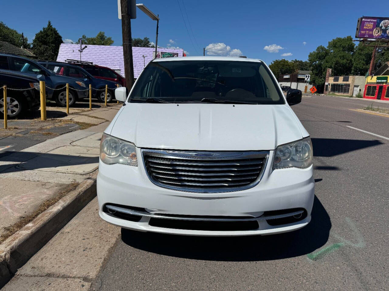 2016 CHRYSLER Town and Country