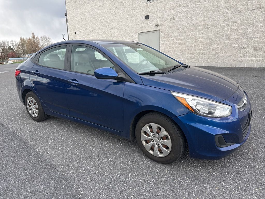 2017 HYUNDAI Accent
