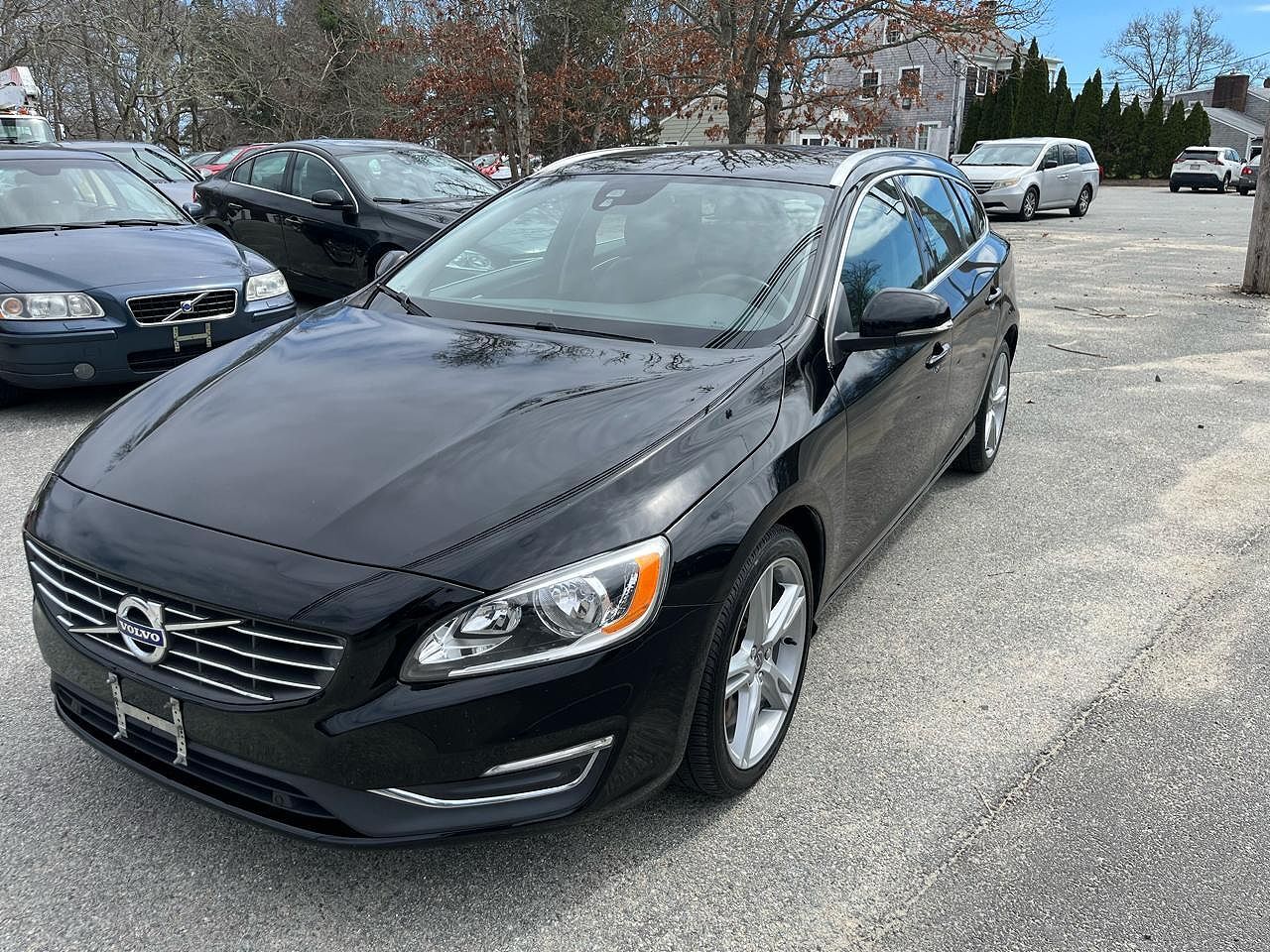 2016 VOLVO V60
